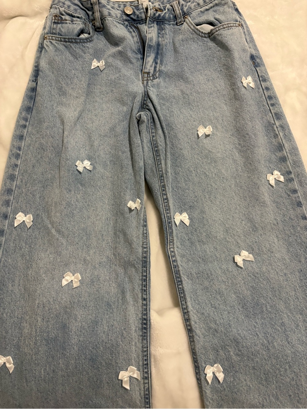 Forever 21 Light Blue Straight Leg Jeans with White Bow Embellishments